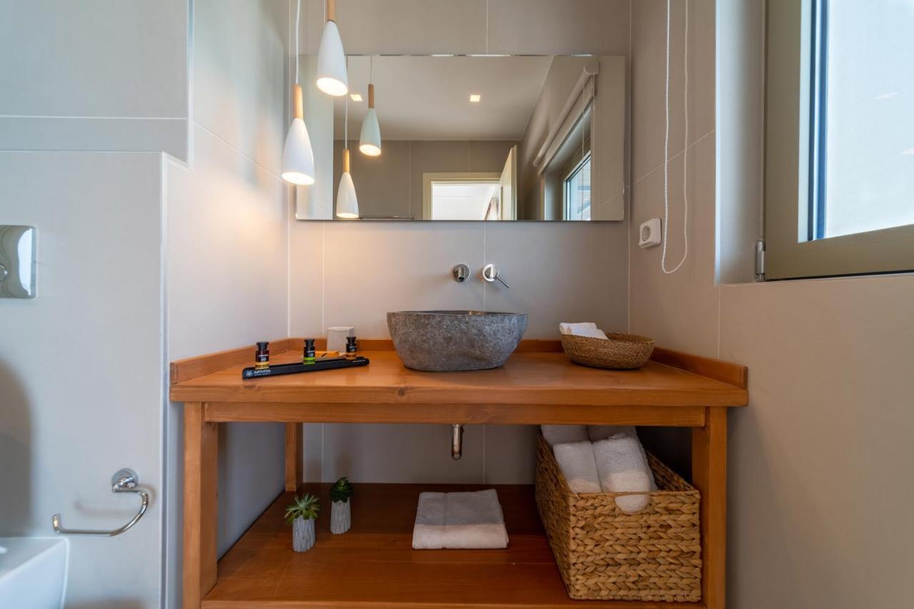Thea Beachfront Suites In Lourdas Beach Lourdata  Zewnętrze zdjęcie